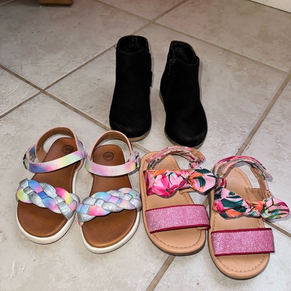 Toddler Girl Sandals and Boots Bundle Size 7 - Picture 2 of 4